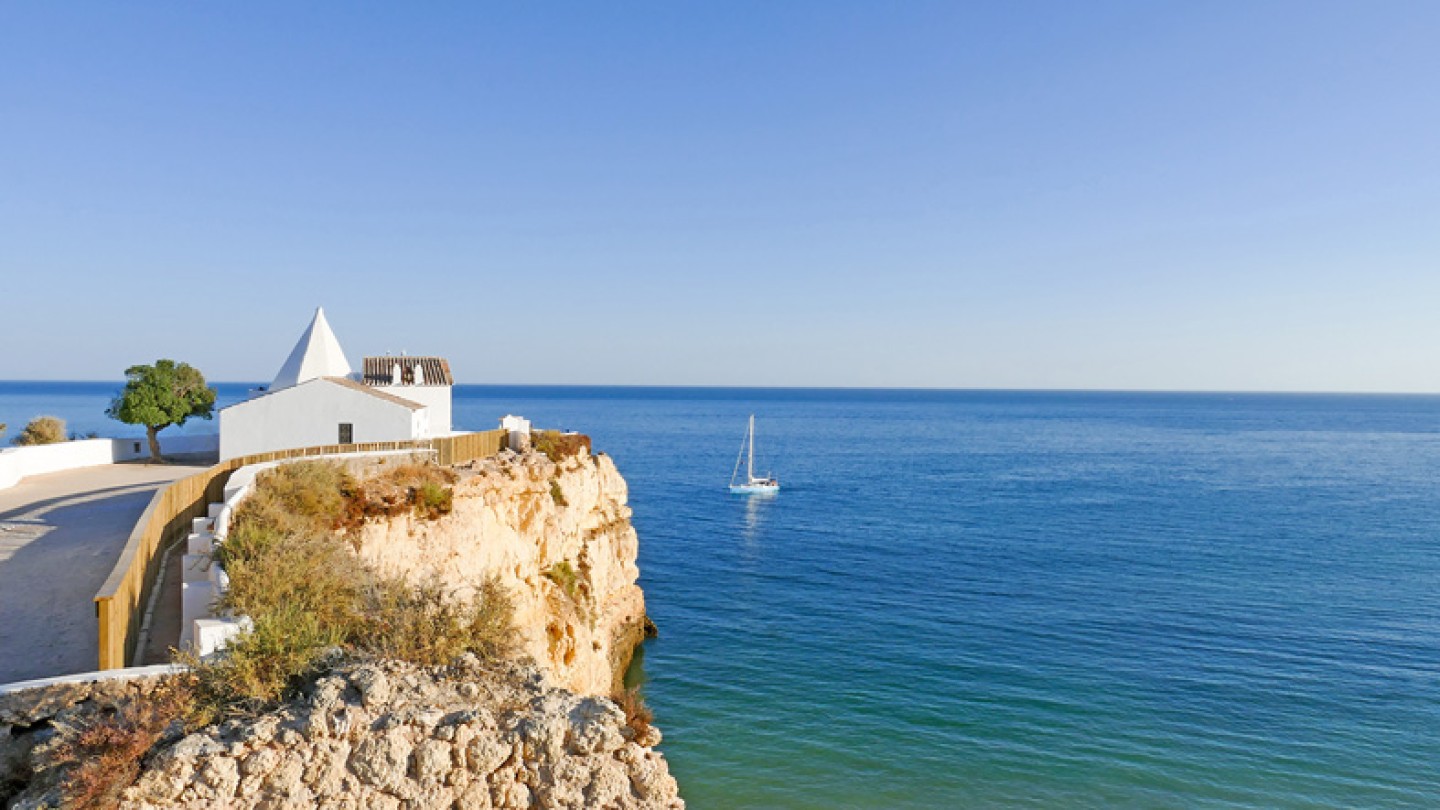 Chapel Senhora da Rocha